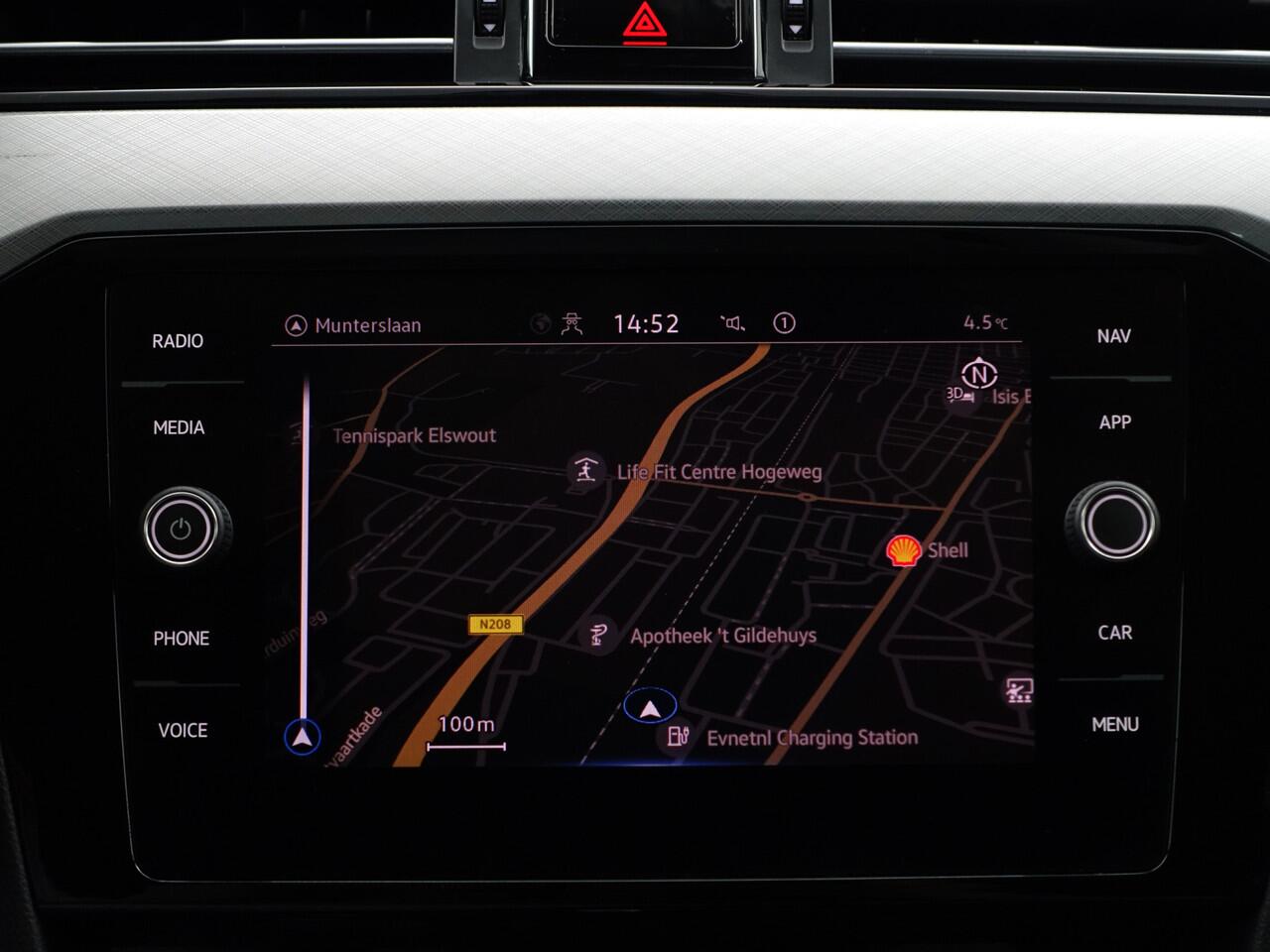 Volkswagen PASSAT Variant 1.5 TSI Business Aut- Ada Cruise, Ergo Comfort, Keyless, Carplay, Park Assist, Elek Trekhaak, Led