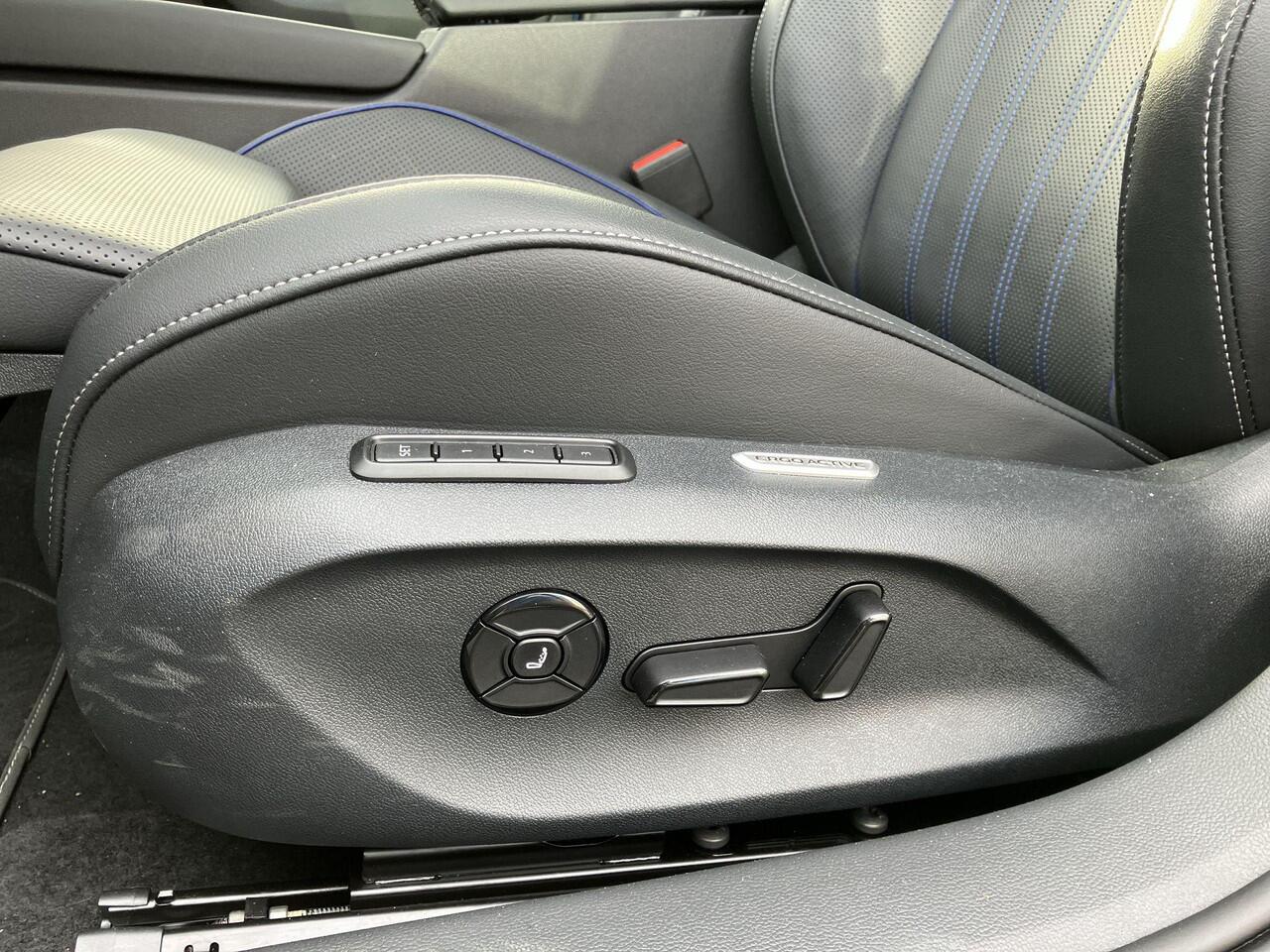 Volkswagen PASSAT Variant 1.5 eHybrid R-Line Edition