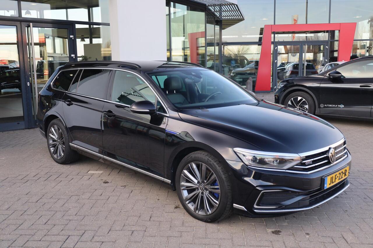 Volkswagen PASSAT Variant 1.4 TSI PHEV GTE Business DCC adaptief onderstel area view rondom zicht camera vol lederen bekleding elektrisch verstelbaar met memo functie IQ drive easy open met elektrische klep en keyless acces en go zwarte dakhemel klasse III alarm LED Matrix