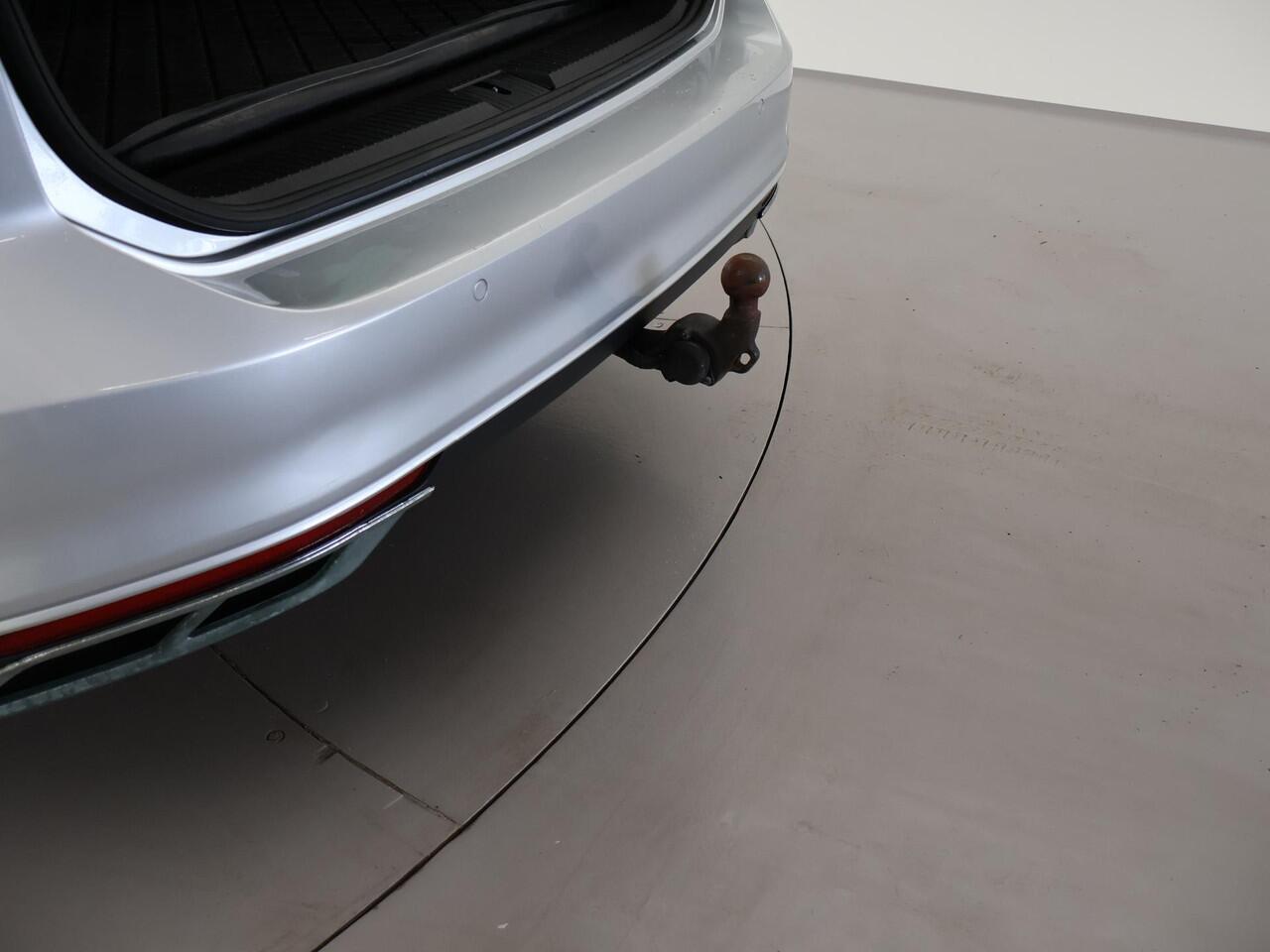 Volkswagen PASSAT Variant 1.5 TSI 150 PK DSG AUT. + WEGKL. TREKHAAK | 19 INCH LMV | ADAPTIVE CRUISE | APPLE CARPLAY | LED