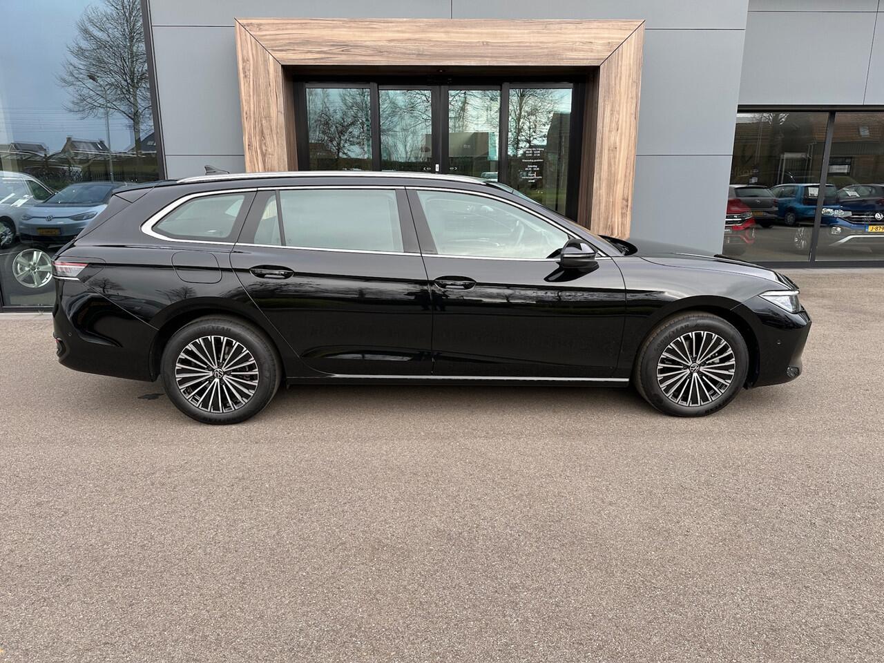 Volkswagen PASSAT Variant 1.5 eTSI 150pk Elegance | Alcantara | Head up | Camera | Dode hoek | Rijklaar