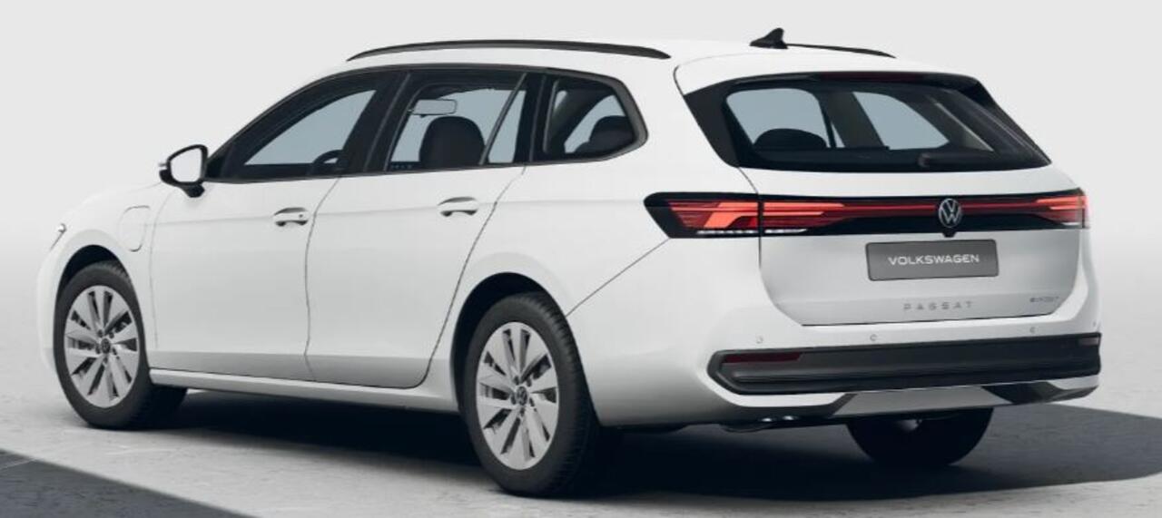 Volkswagen PASSAT Variant 1.5 eHybrid PRIVATE LEASE VANAF ¤ 549,-