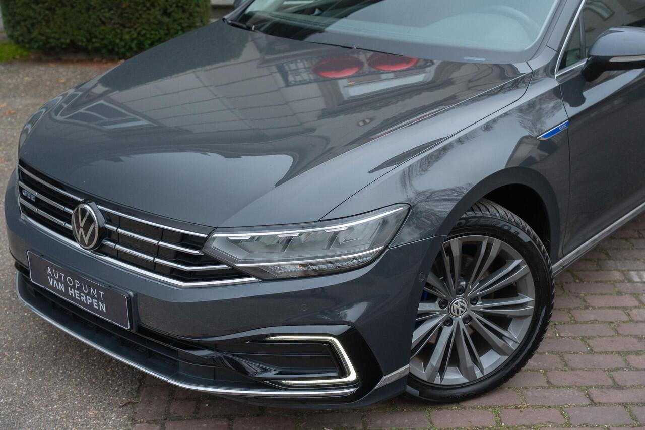 Volkswagen PASSAT Variant 1.4 TSI PHEV GTE PANO | STANDKACHEL | KEYLESS | CAMERA | MASSAGE
