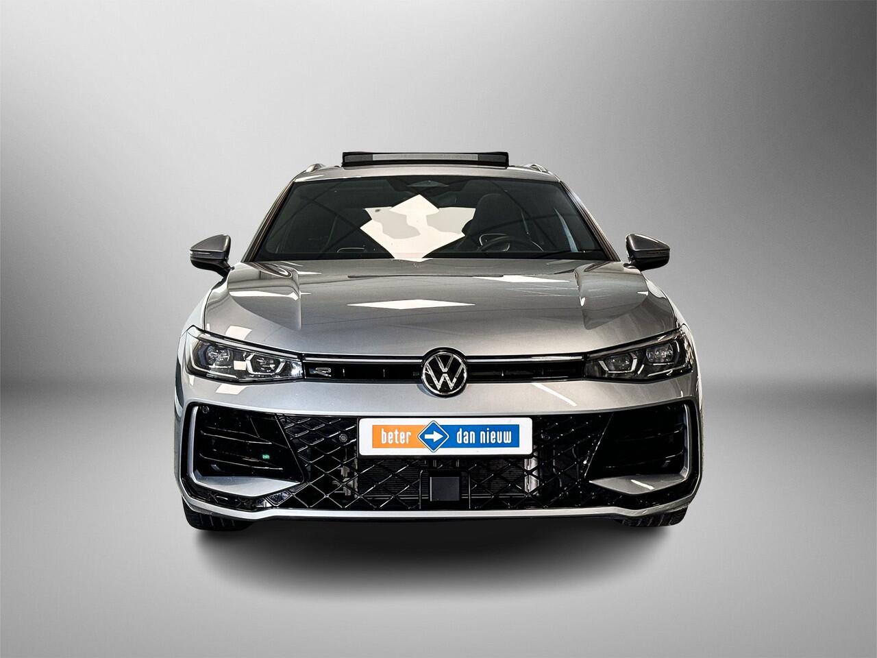 Volkswagen PASSAT Variant 1.5 eTSI R-Line Edition Top-Sport Ego-Active, incl. massagefunctie | Achteruitrijcamera | Panoramadak