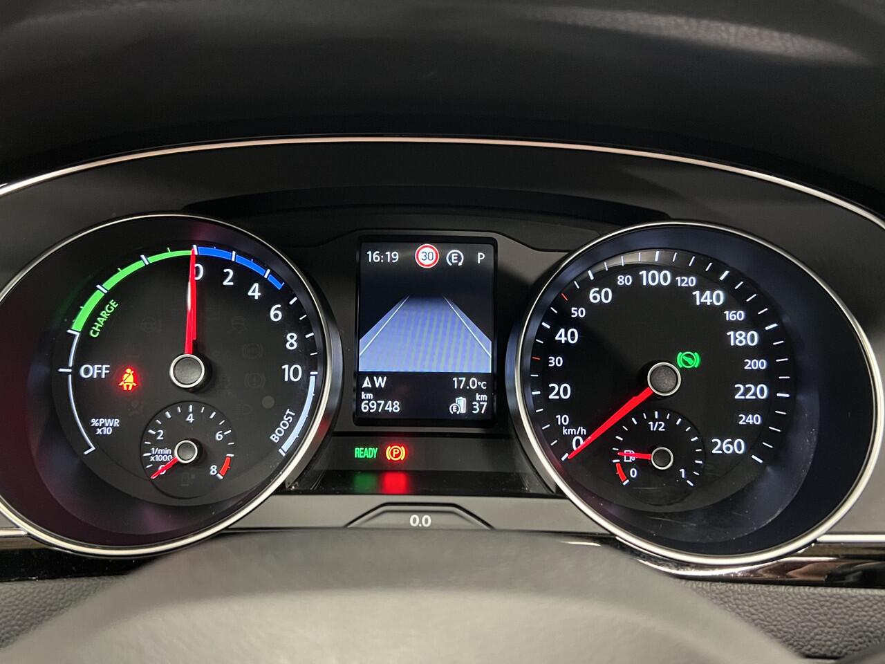 Volkswagen PASSAT Variant 1.4 TSI PHEV GTE Business | NAVI | PANO | TREKHAAK | 360 CAMERA | HUD |