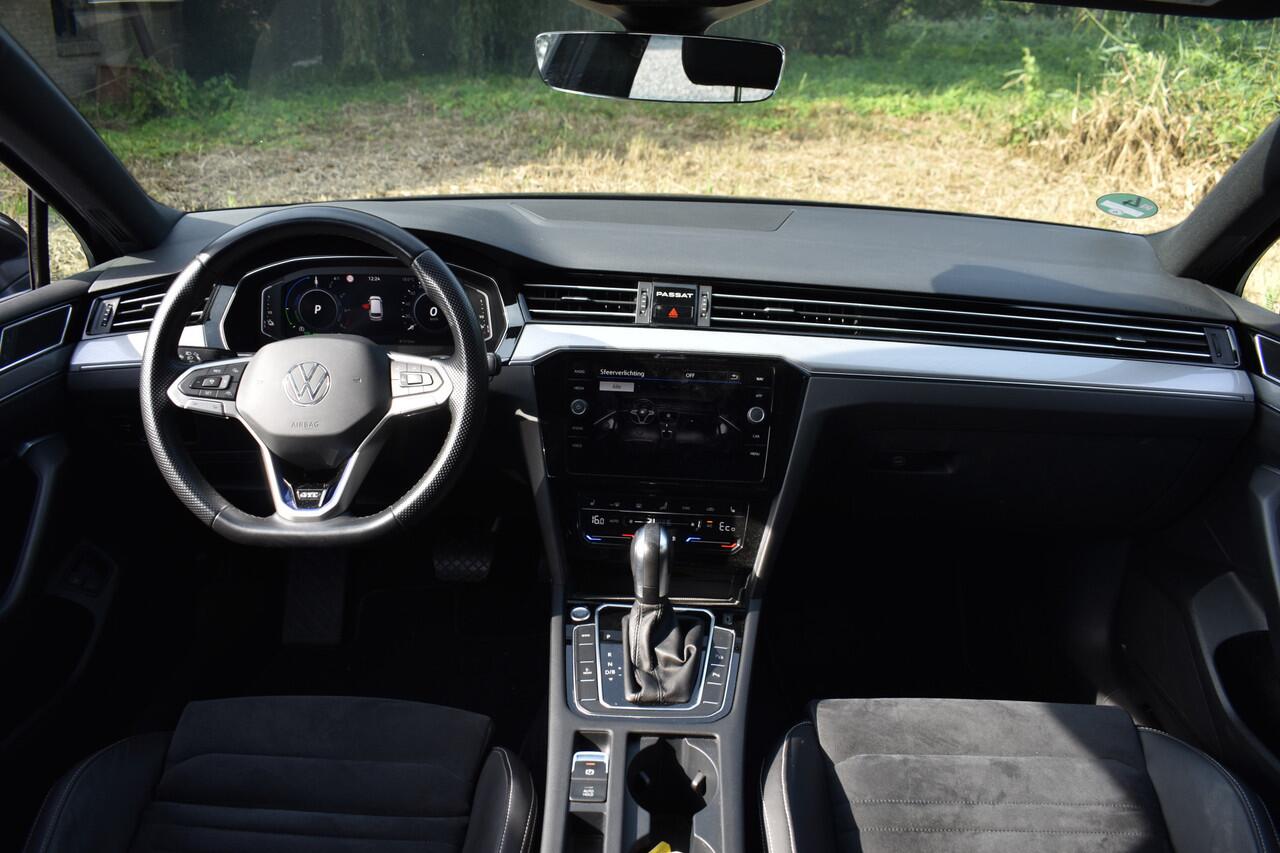 Volkswagen PASSAT Variant 218PK DSG HYBRID GTE BUSINESS TREKHAAK/IQ-LIGHT/VIRTUAL/LEDER