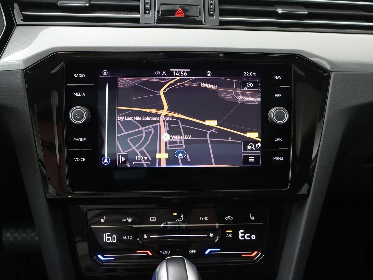 Volkswagen PASSAT Variant 1.4 TSI PHEV GTE Business | 218 PK | SoH 97% | Trekhaak wegklapbaar | Panoramadak | Adaptive cruise control |