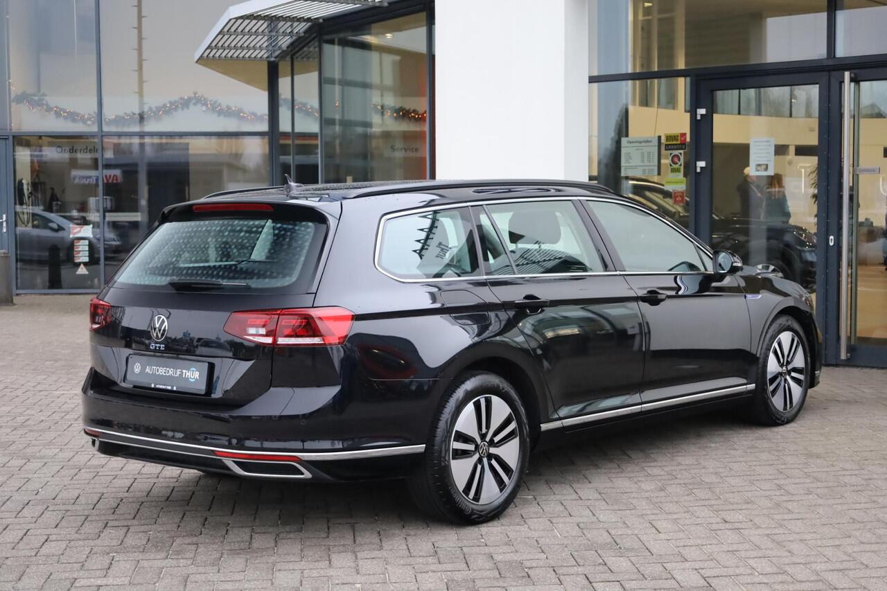 Volkswagen PASSAT 1.4 TSI PHEV GTE Business PL ¤562 p/m* 156PK / 115kW wegklapbare trekhaak achteruitrijcamera navigatie stoelverwarming ergo stoel draadloos carplay en laden 3 zone climatronic parkeersensoren led verlichting 220 volt aansluiting