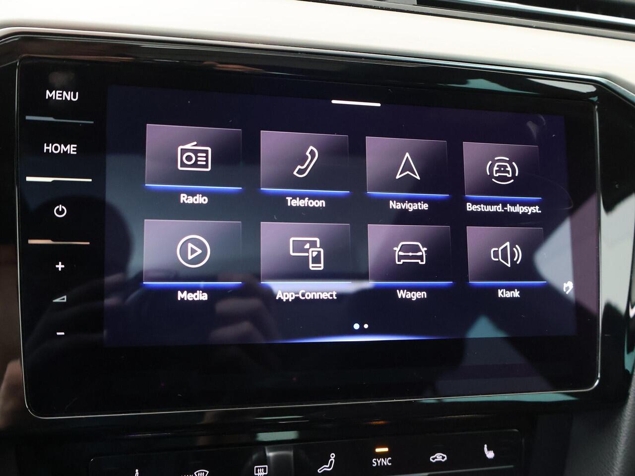 Volkswagen PASSAT Variant 1.5 TSI R-Line Business + | 150 PK | Automaat | Panoramadak | Matrix LED koplampen | R-Line |