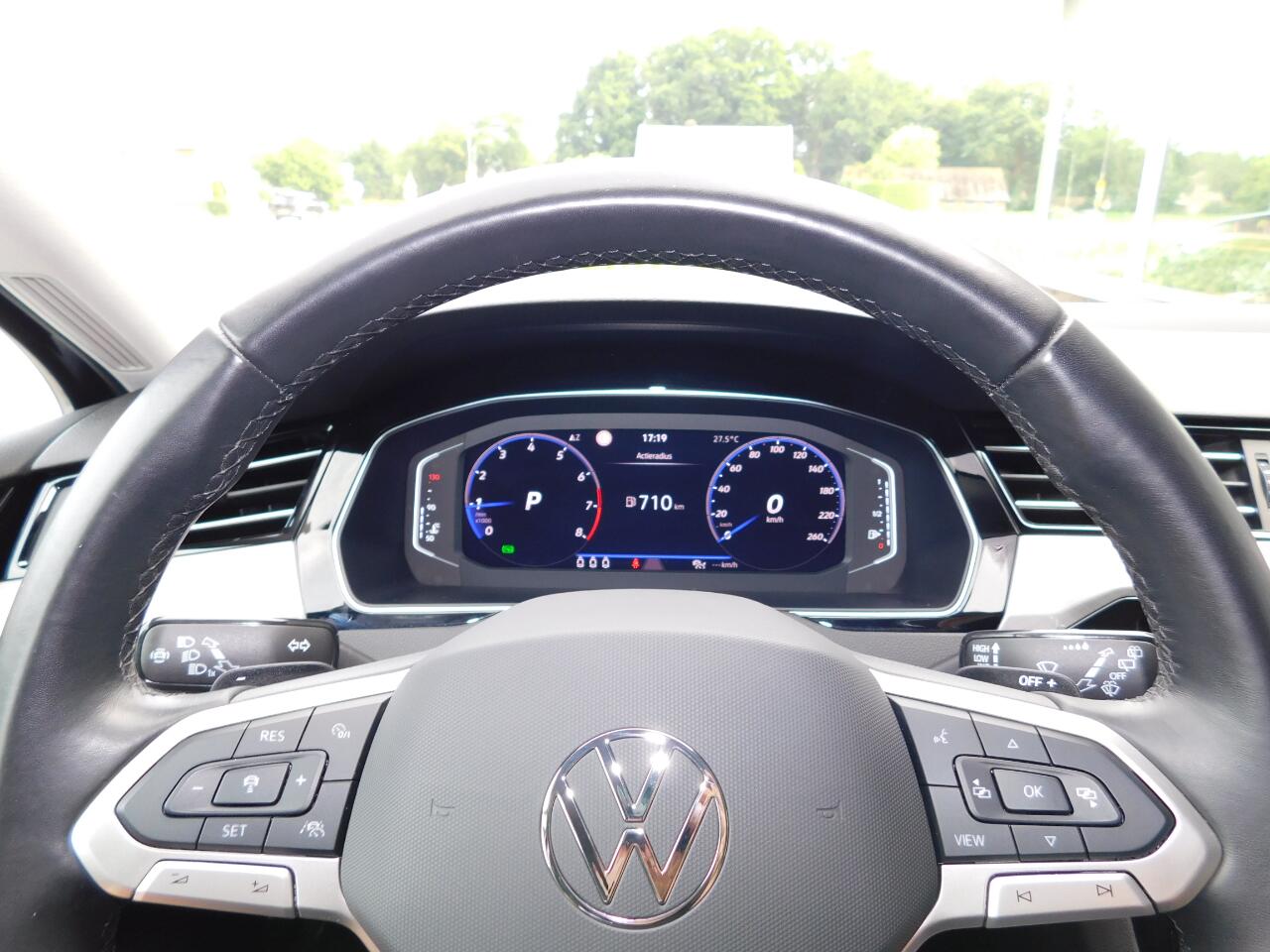 Volkswagen PASSAT 1.5TSI 150PK DSG BUSINESS!! All- in Prijs!!