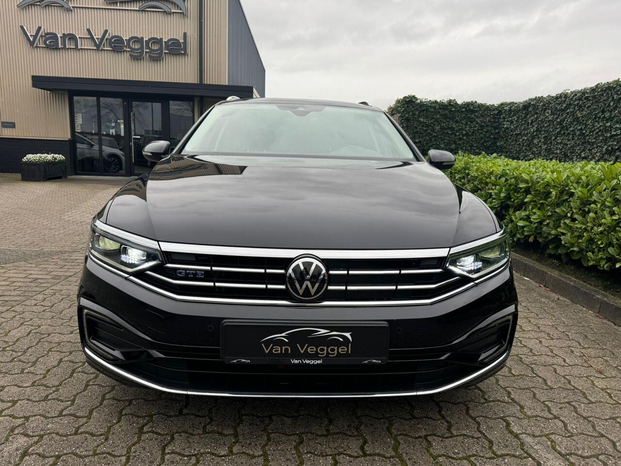 Volkswagen PASSAT Variant 1.4 TSI PHEV GTE Business trekhaak, leer, navi, cruise