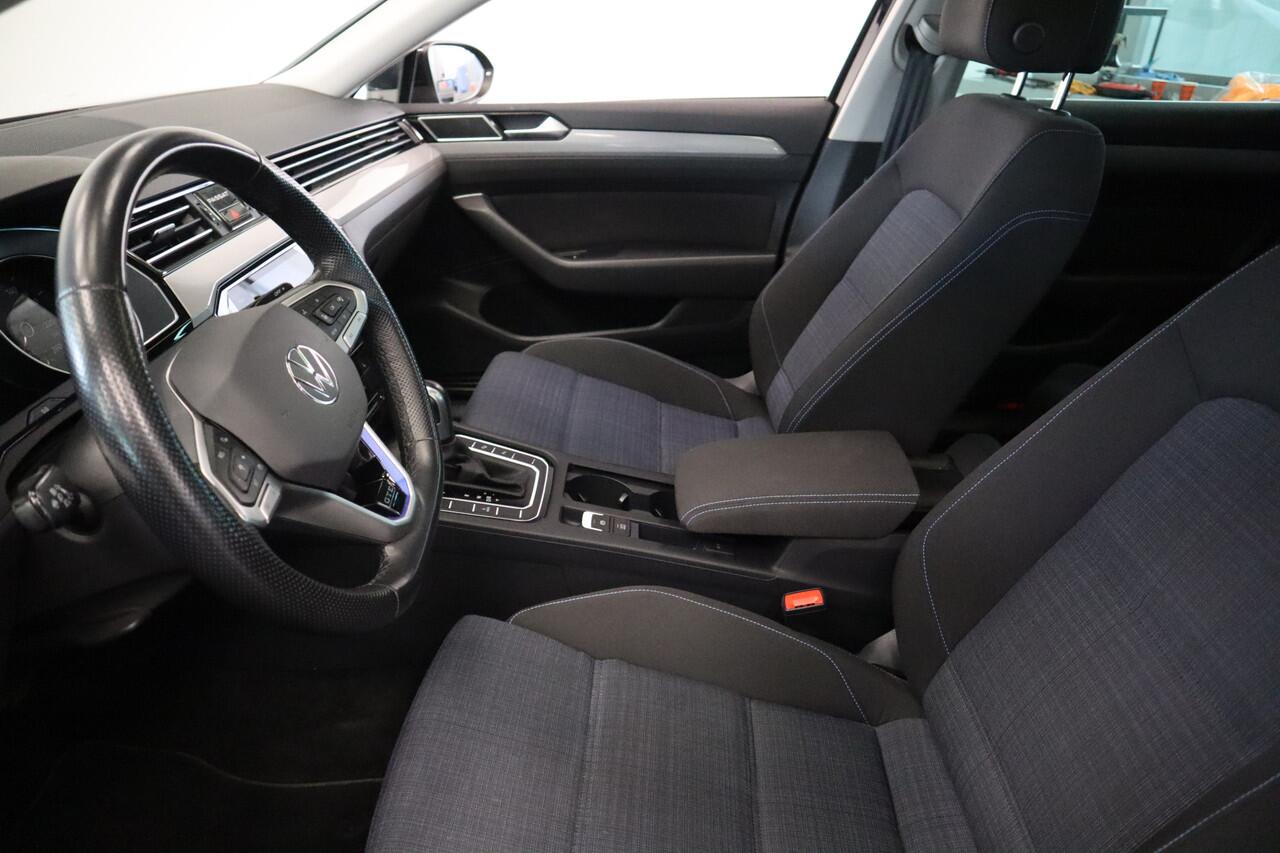 Volkswagen PASSAT Variant 1.4 TSI PHEV GTE Business Panoramadak Full-led Trekhaak