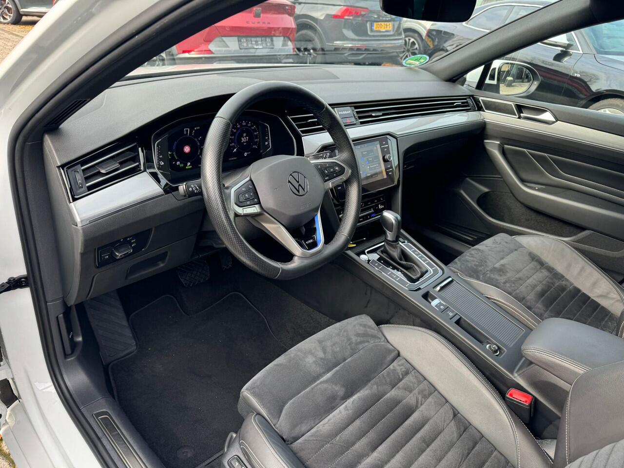 Volkswagen PASSAT Variant 1.4 TSI PHEV GTE Business trekhaak, virtual cockpit, navi, cruise