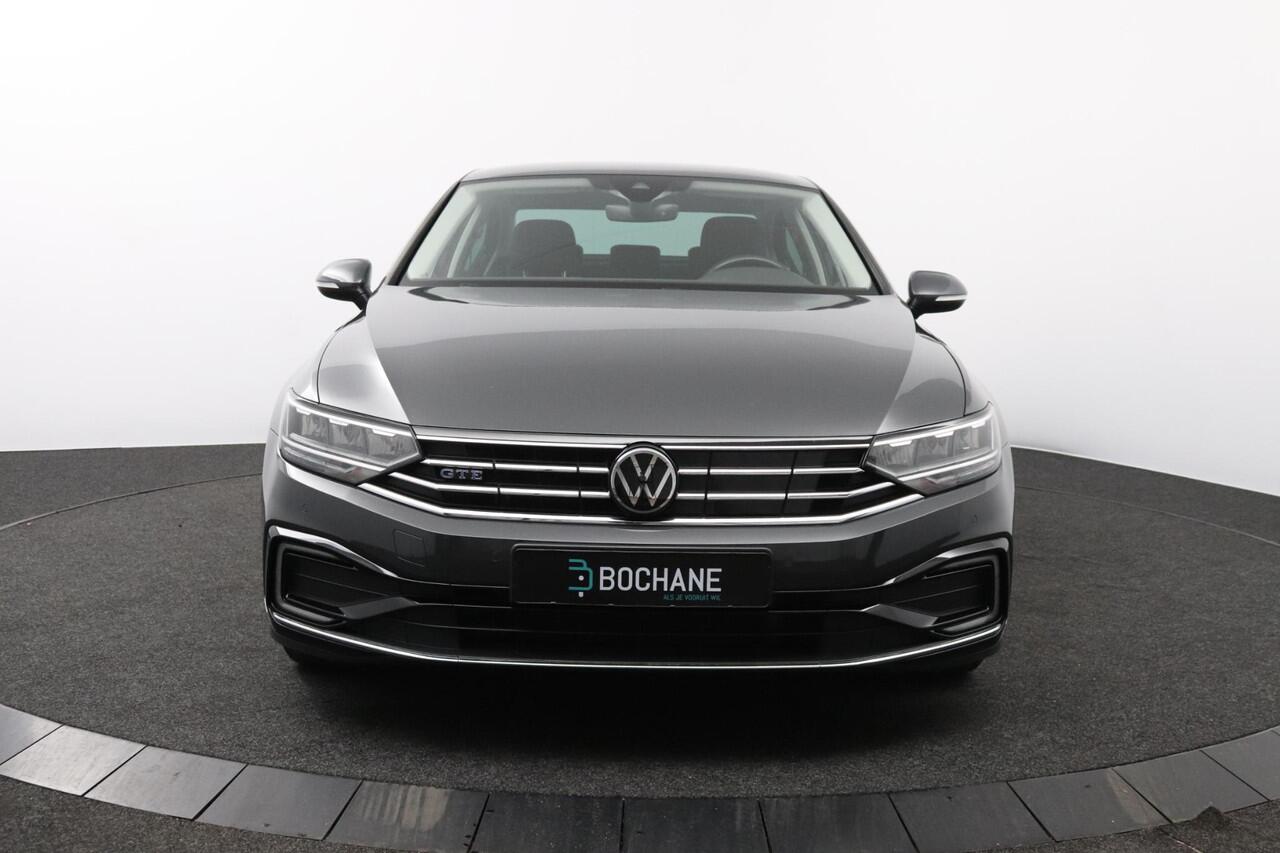 Volkswagen PASSAT 1.4 TSI PHEV GTE 218PK Business | Trekhaak| Comfort Stoelen| 18'' Velgen|