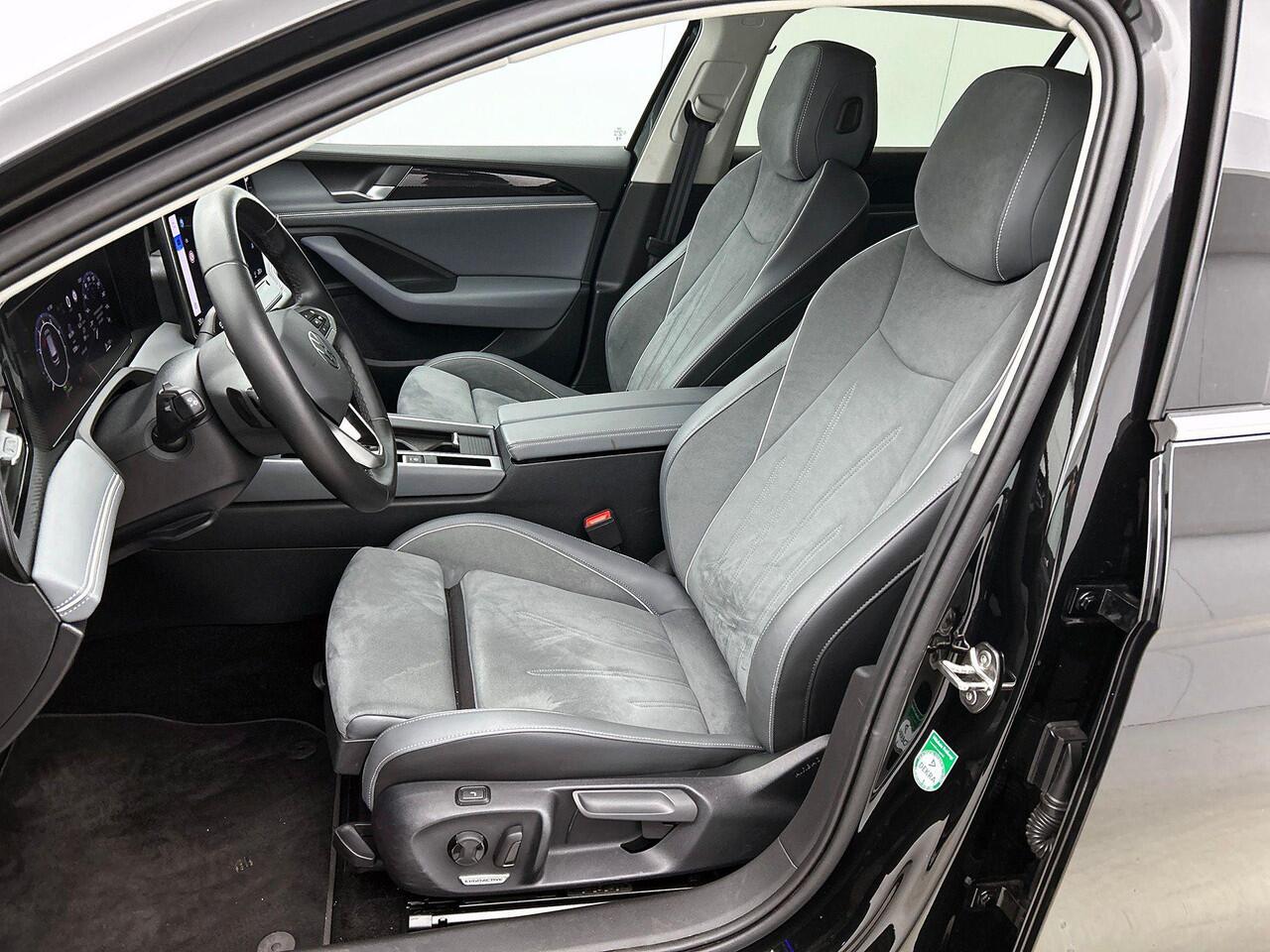Volkswagen PASSAT Variant 1.5 eTSI 150PK Elegance Business CAMERA | AD-CRUISE | COMFORT-STOELEN