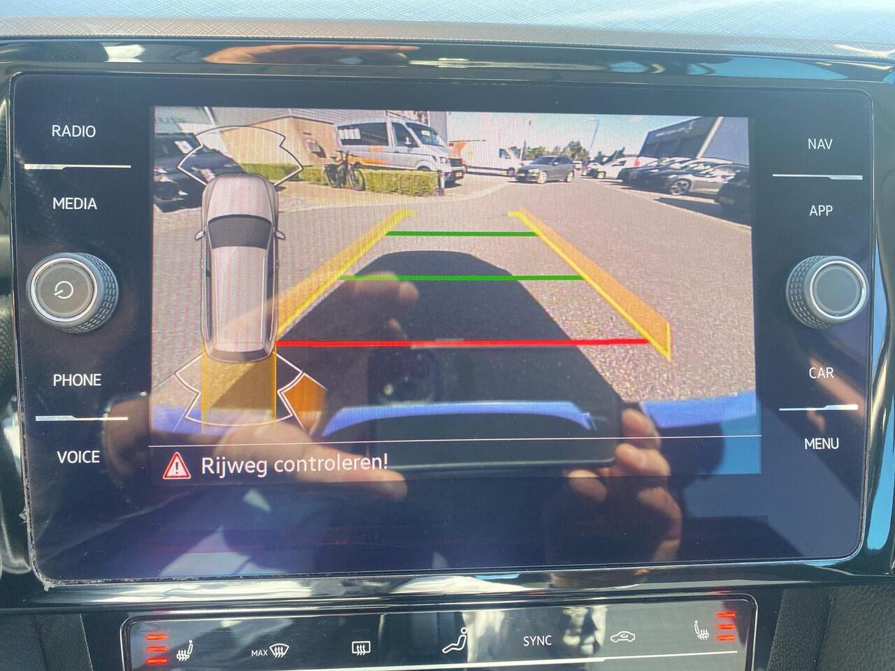 Volkswagen PASSAT Variant 1.4 TSI PHEV GTE Business | 218 Pk | PHEV | Trekhaak | A-Camera | SOH 91% |