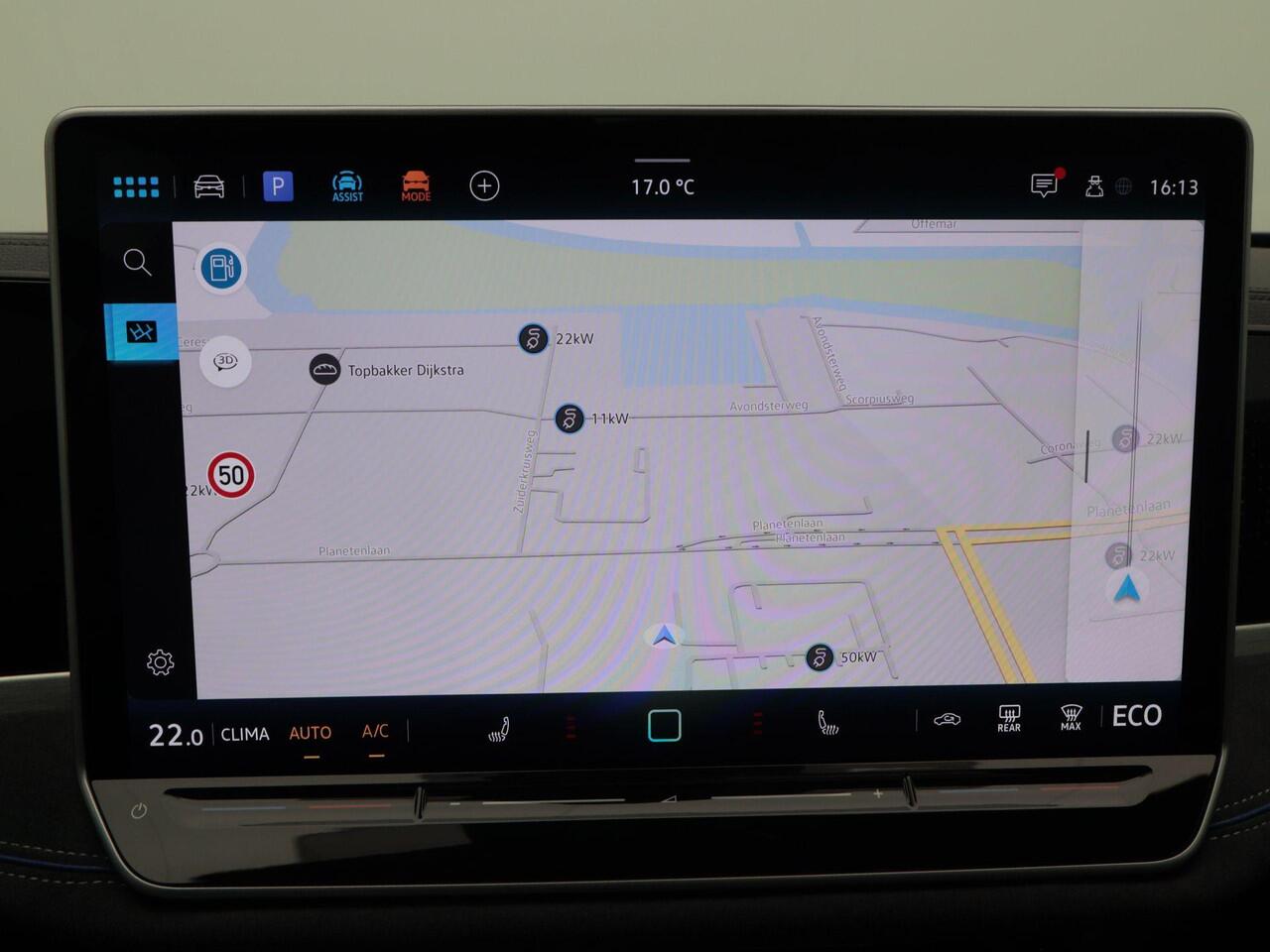 Volkswagen PASSAT Variant 1.5 eHybrid 272 Pk Automaat R-Line Edition | Trekhaak | Black Style | Panoramadak | Digitale Cockpit | Sporstoelen | Adaptive Cruise | Head-up | Carplay | 18 Inch | 13.658 Km!!