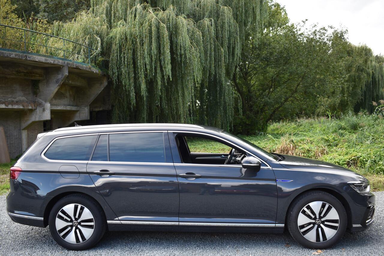 Volkswagen PASSAT Variant 218PK DSG HYBRID GTE BUSINESS LEDER/CAMERA/TREKHAAK/IQ-LIGHT