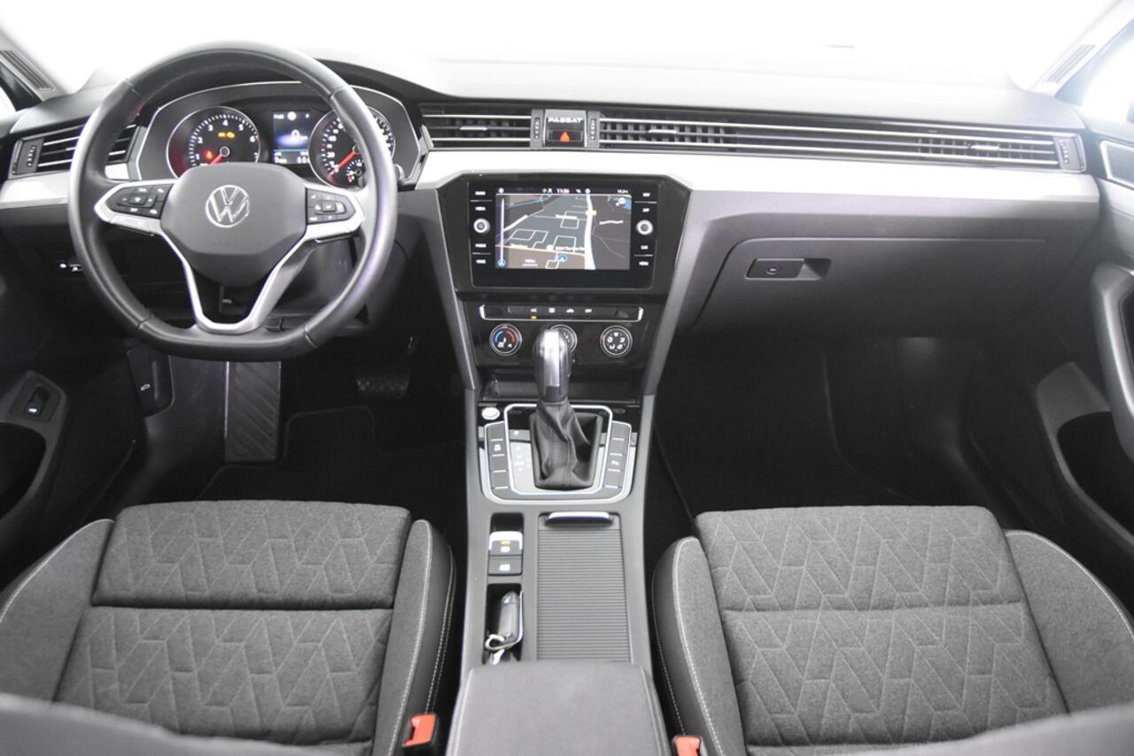 Volkswagen PASSAT Variant 1.5 TSI DSG *1ste eigenaar*Navigatie*Massage*
