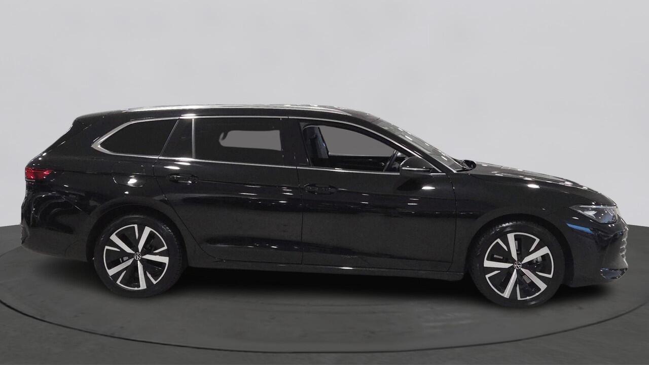 Volkswagen PASSAT Variant 1.5 eHybrid Business | Design Pakket | Trekhaak | Interieur Pakket |
