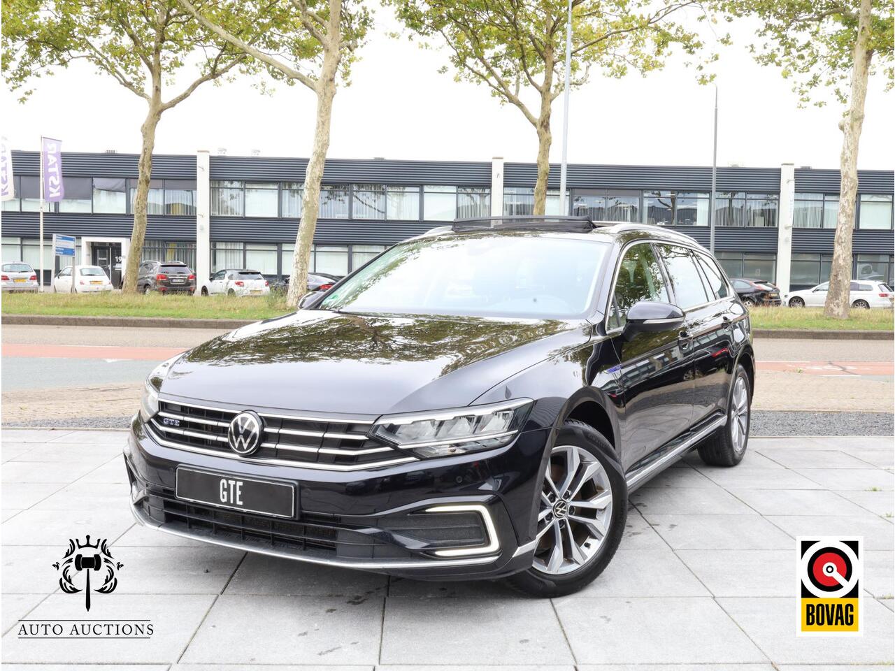 Volkswagen PASSAT Variant GTE 1.4 TSI PHEV 218PK | Panodak | Virtual | Keyless | Camera | Trekhaak | Stoel&Stuurverwarming |