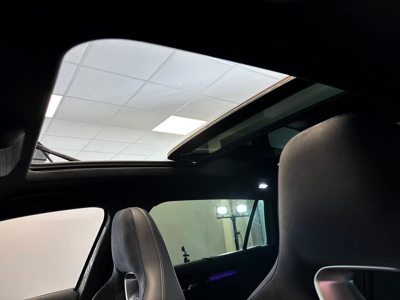 Volkswagen PASSAT Variant 1.5 eTSI R-Line Edition Top-Sport Ego-Active, incl. massagefunctie | Achteruitrijcamera | Panoramadak