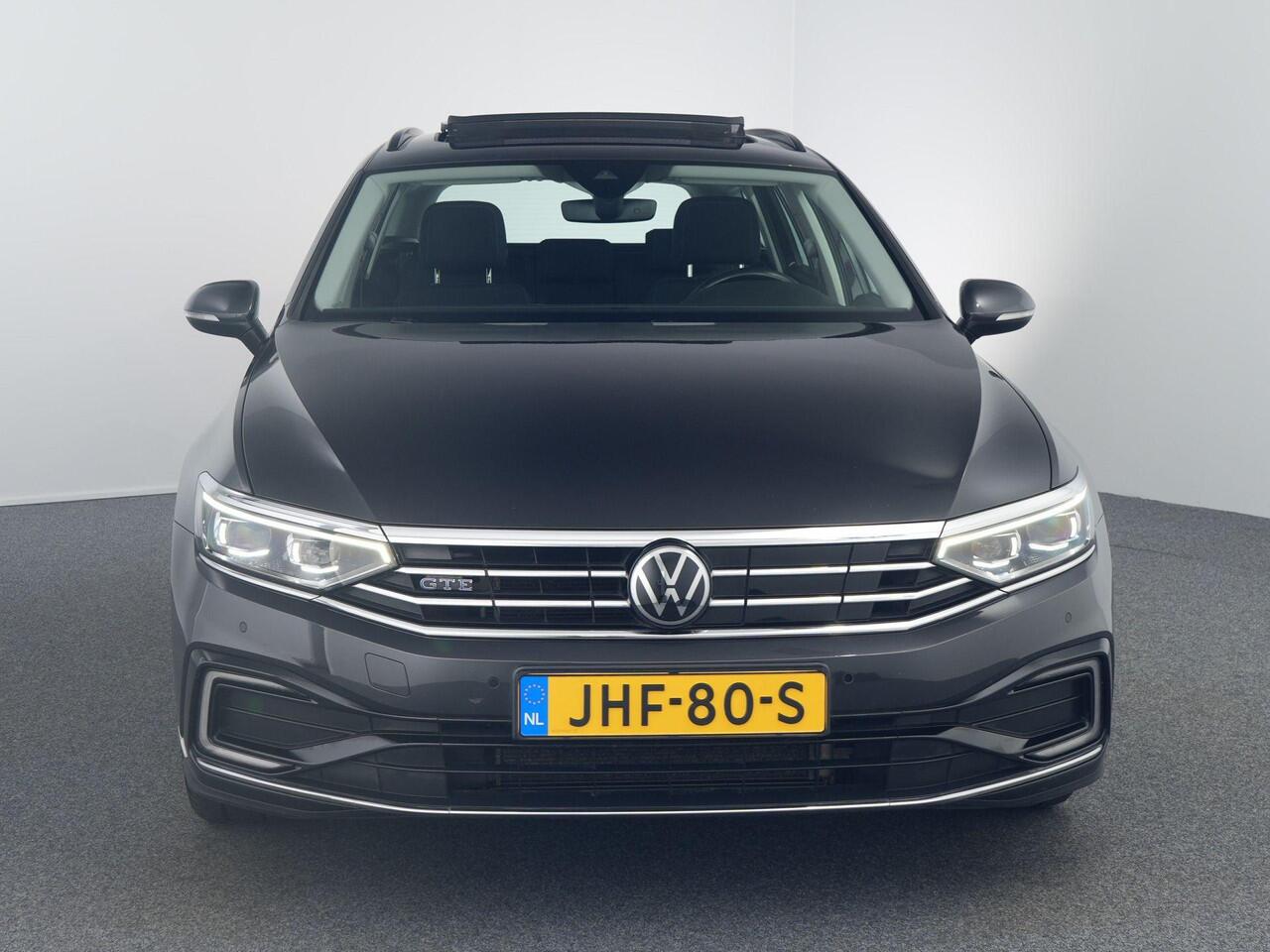 Volkswagen PASSAT Variant 1.4 TSI PHEV GTE Business | Matrix IQ | Virtual |Standkachel | Pano | Zwenkhaak |