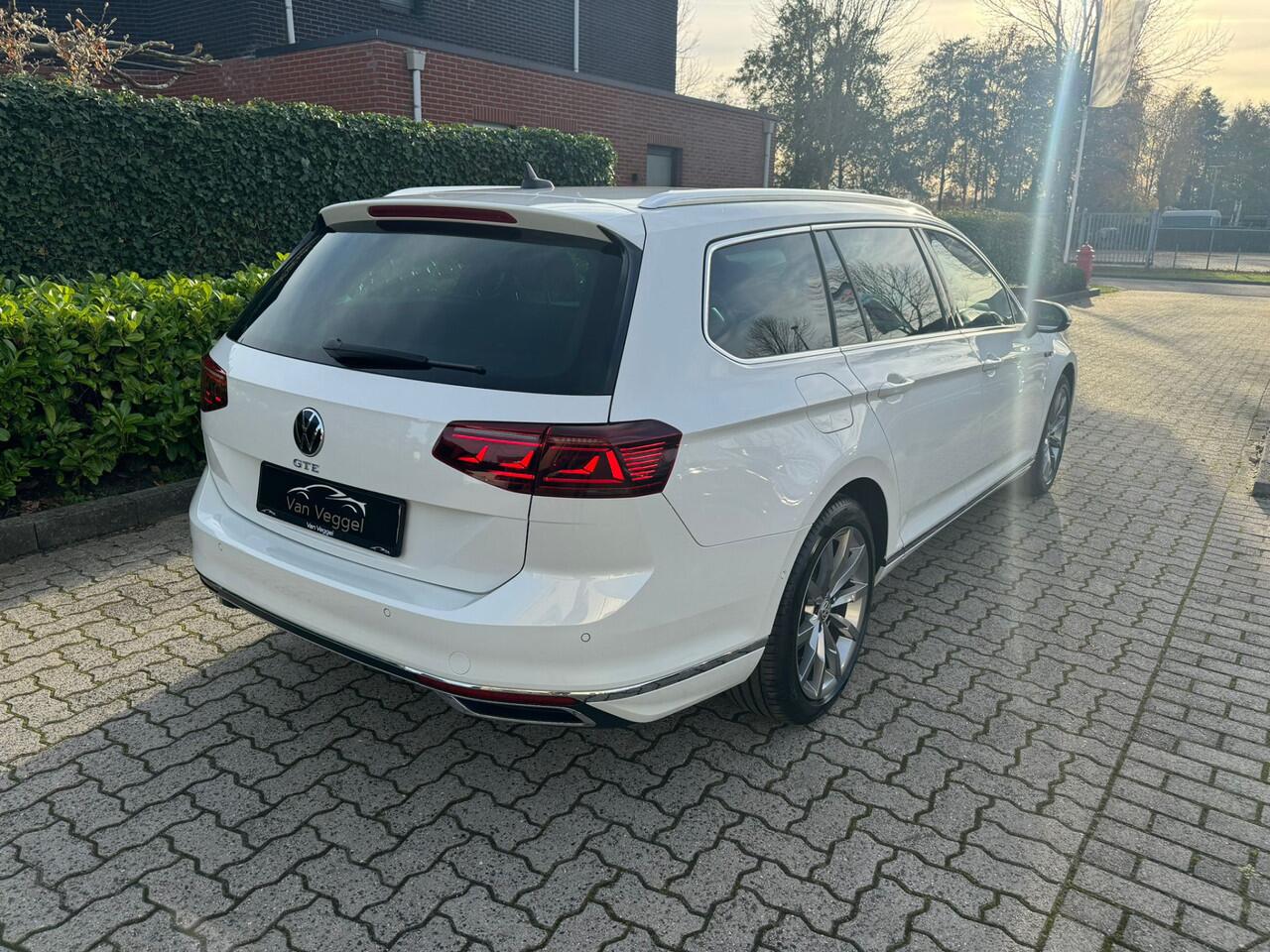 Volkswagen PASSAT Variant 1.4 TSI PHEV GTE virtual cockpit, head up, pano, trekhaak