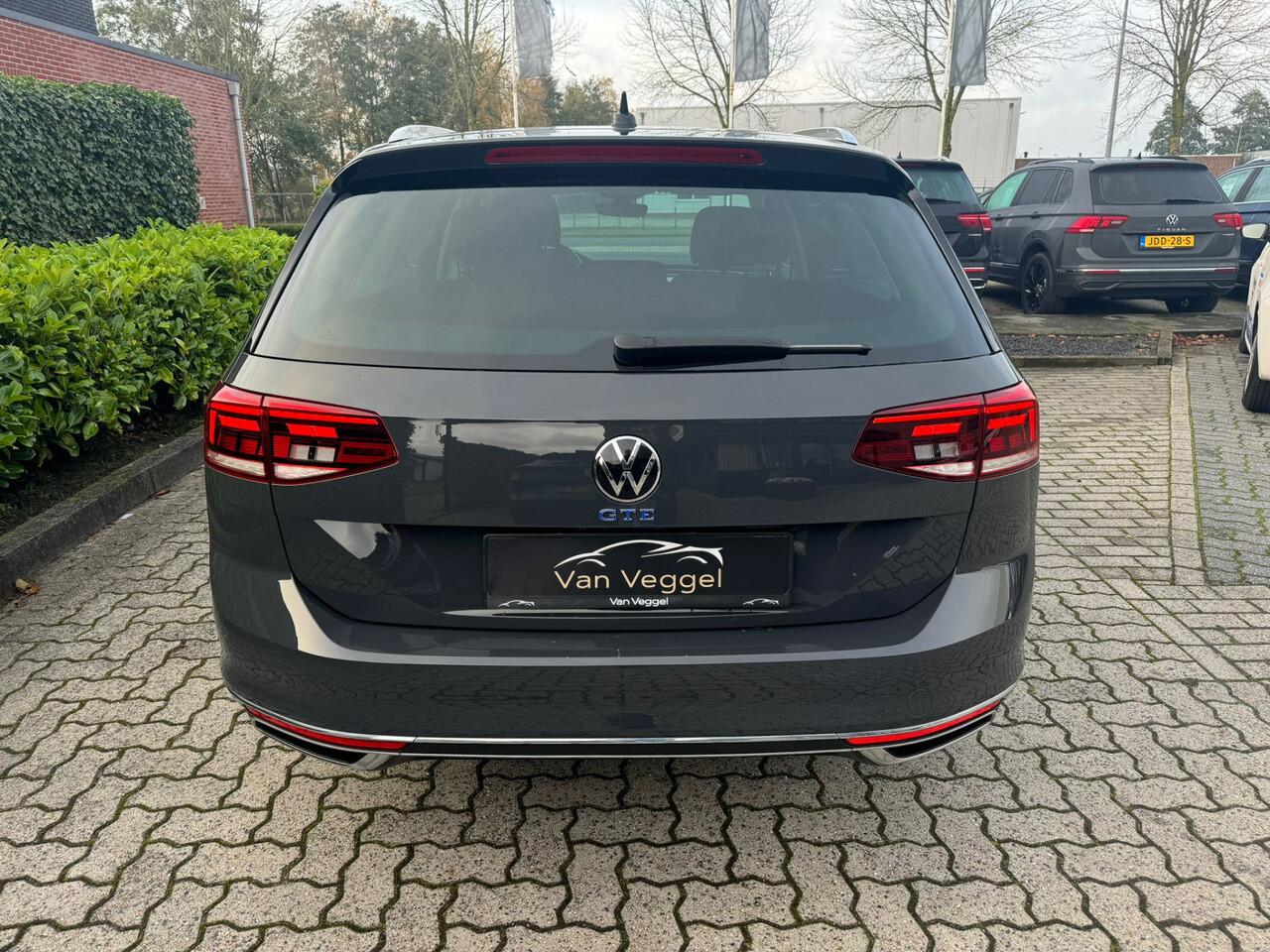 Volkswagen PASSAT Variant 1.4 TSI PHEV GTE Business virtual cockpit, pano, navi, stoelverw