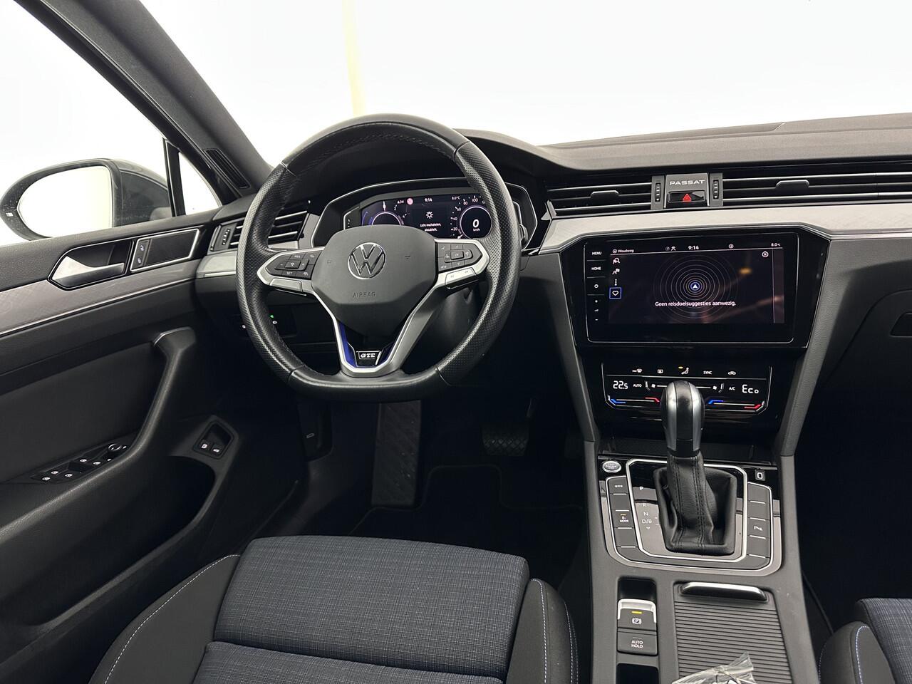 Volkswagen PASSAT 1.4 TSI GTE Business (Plug-In) (INCL-BTW) Aut. *FULL-LED | DIGI-COCKPIT | ADAPTIVE-CRUISE | NAVI-FULLMAP | KEYLESS | DAB+ | COMFORT-SEATS | SHIFTPADDLES | PRIVACY-GLASS | PDC | CAMERA | CARPLAY | 17''ALU*