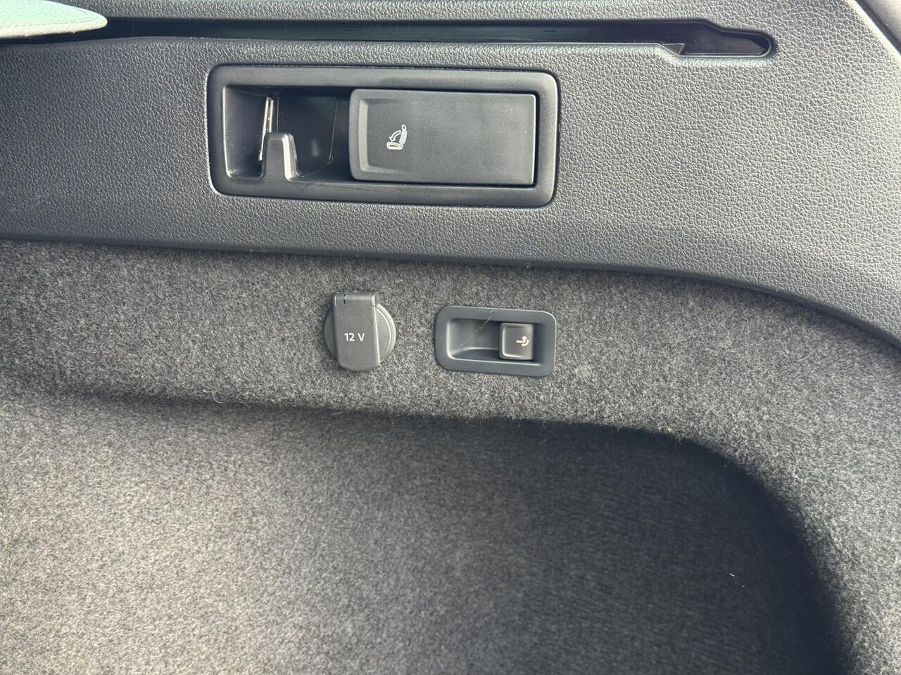 Volkswagen PASSAT Variant 1.4 TSI PHEV GTE Business Trekhaak | Pano | Leer