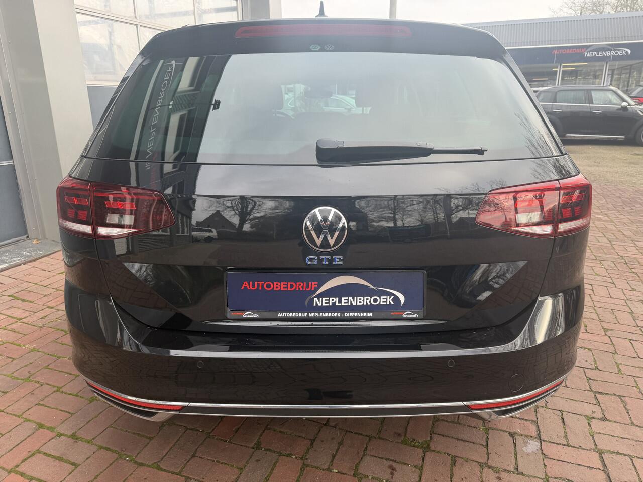 Volkswagen PASSAT Variant 1.4 TSI PHEV GTE Business Navigatie Apple Carplay/Android Auto Camera Parkeersensoren Stoelverwarming Virtual Cockpit Climate Control