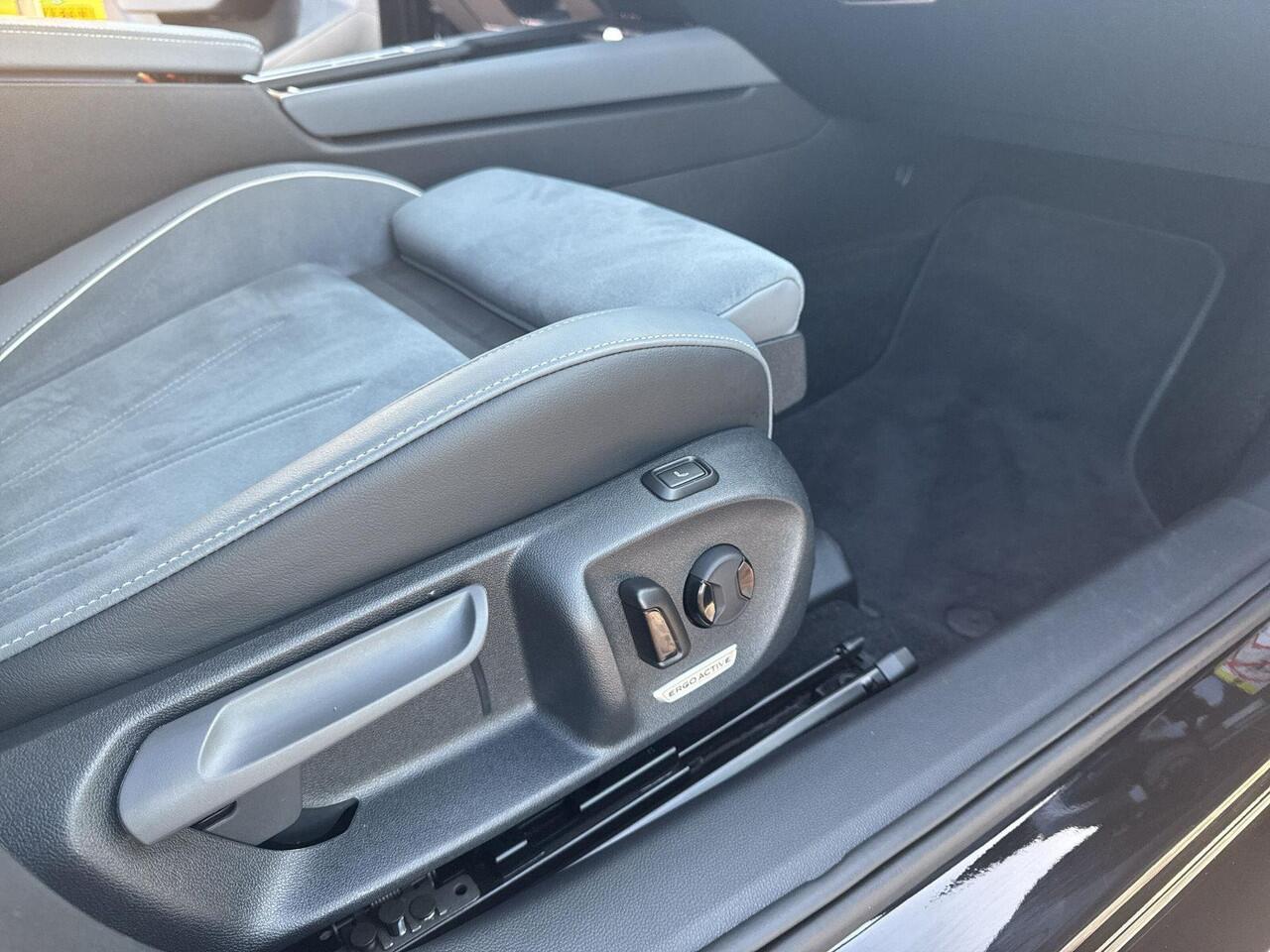 Volkswagen PASSAT Variant 1.5 eTSI Business | 150 pk |Automaat | ERGO Massage 2x | Trekhaak | A-Camera |