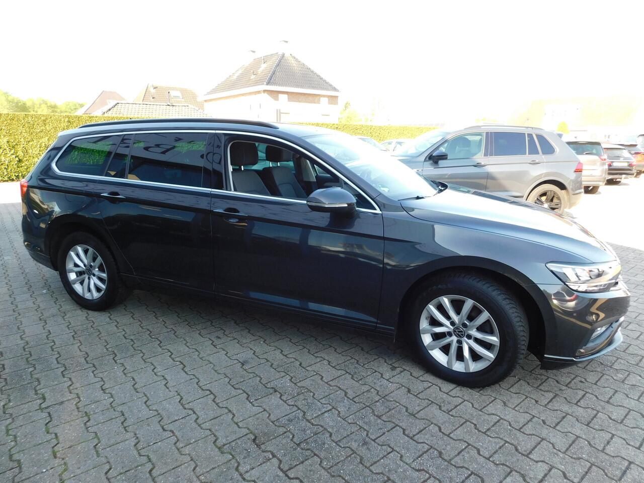 Volkswagen PASSAT Variant 1.5 TSI/DSG Business, Acc, Led, Trekhaak, Carplay, Navi