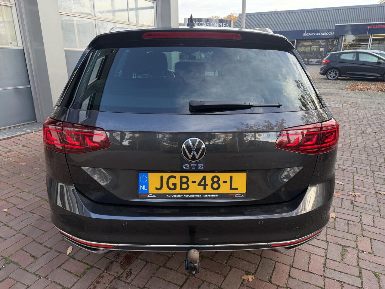 Volkswagen PASSAT Variant 1.4 TSI PHEV GTE Business Navigatie Apple Carplay/Android Auto Camera Parkeersensoren Stoelverwarming Climate Control