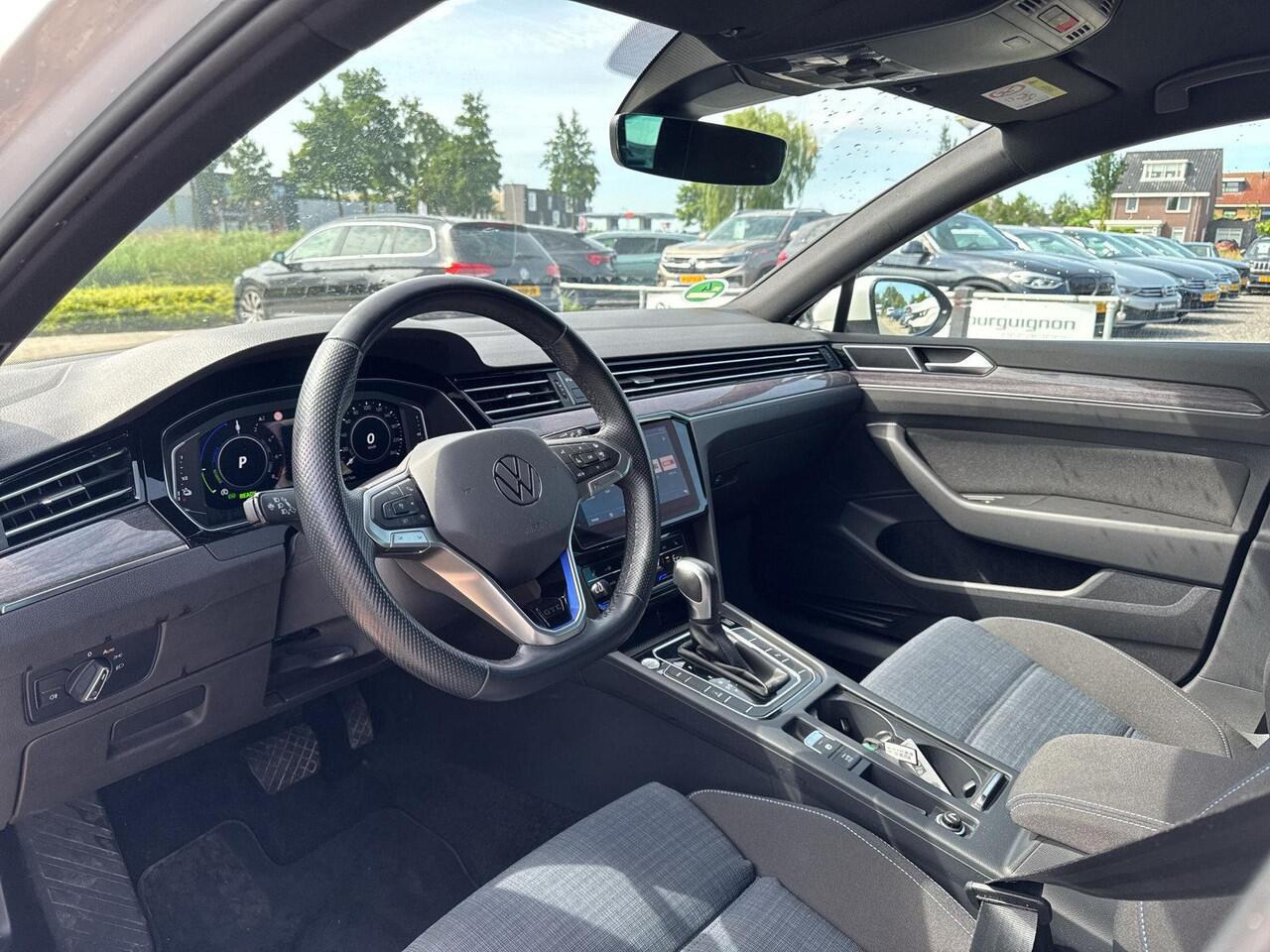 Volkswagen PASSAT 1.4 TSI PHEV GTE Business | 93% SOH | 218 pk | Trekhaak | LED | ACC | A-Camera | App Connect |