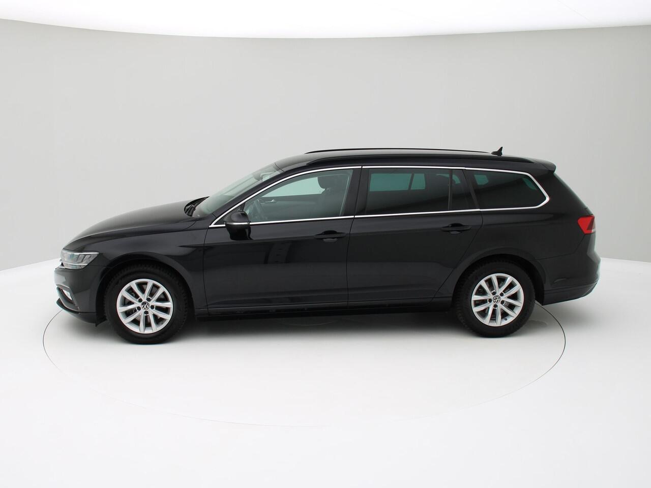 Volkswagen PASSAT Variant 1.5 TSI Business 150pk Aut. / Trekh. / Adap. cruise / Carplay