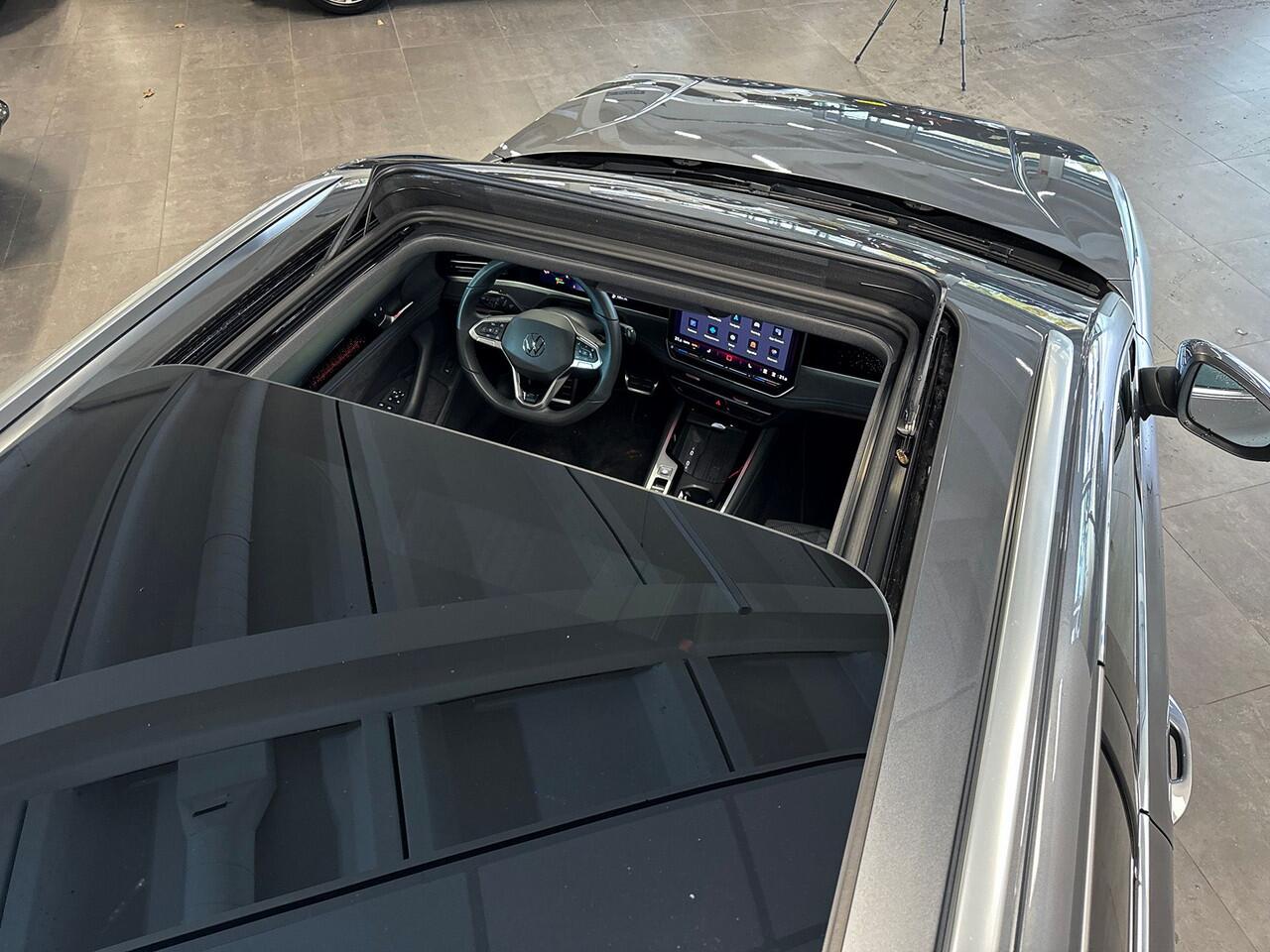 Volkswagen PASSAT Variant 1.5 150pk eTSI R-Line Edition App-Connect Wireless | Panoramadak | Achteruitrijcamera