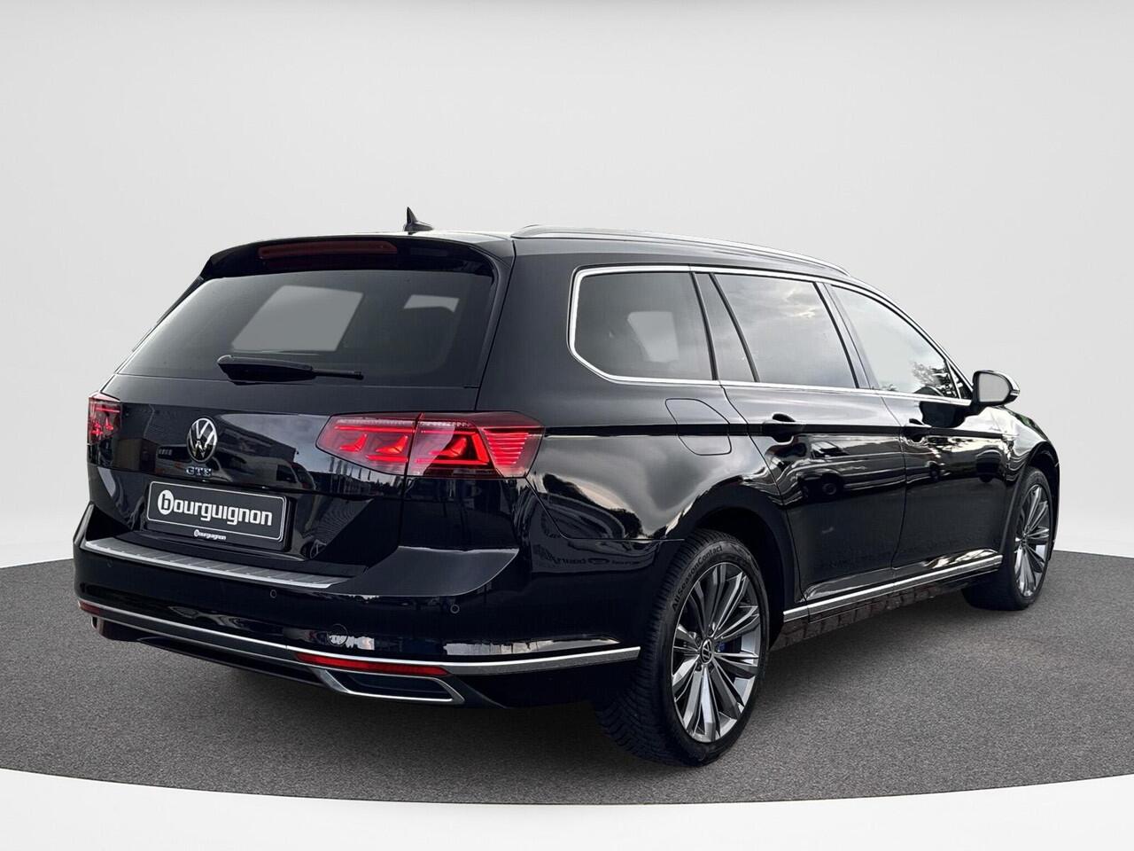 Volkswagen PASSAT Variant 1.4 TSI PHEV GTE Business | 218 pk | Pano Dak | Trekhaak | IQ Light | SOH 93% |