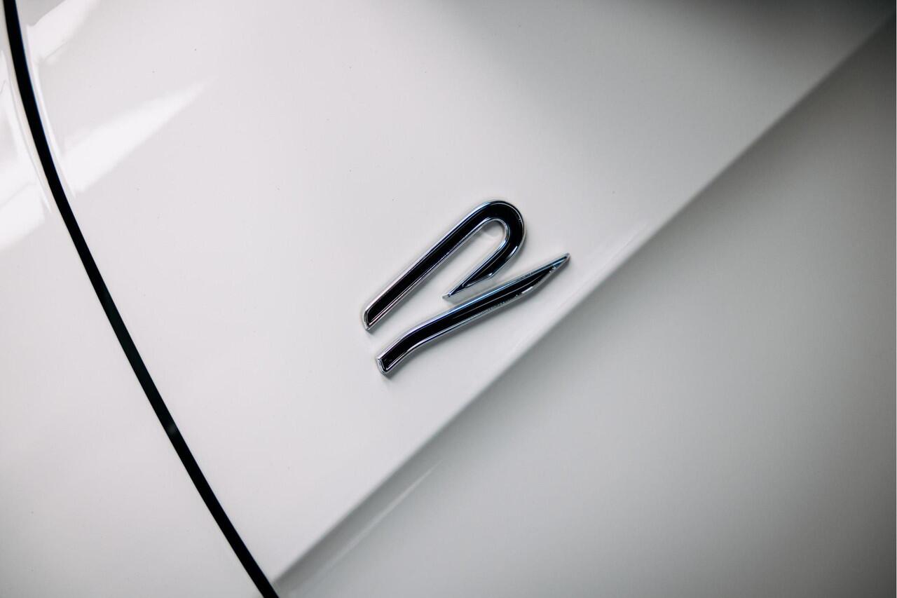 Volkswagen PASSAT Variant R-Line Diesel | Trekhaak | Pano | Head-up | Stoelmassage |