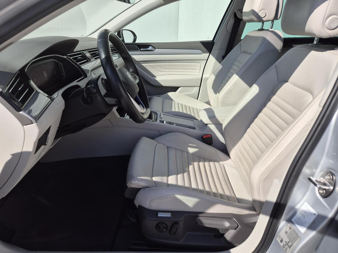 Volkswagen PASSAT Variant 1.4 TSI PHEV GTE Business SOH 94% / Lederen Bekleding / Schuif & Kanteldak / Trekgewicht 1.600 KG / Apple Carplay & Android Auto / 360 Graden Camera / Adaptieve Cruise Control / Stoelverwarming / Dynaudio / Lichtmetalen Velgen / Navigatie / Parkee