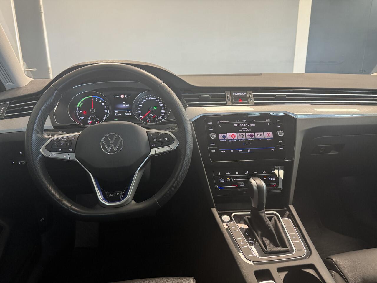 Volkswagen PASSAT Variant 1.4 TSI PHEV GTE Leder/Stoelverwarming/Trekhaak