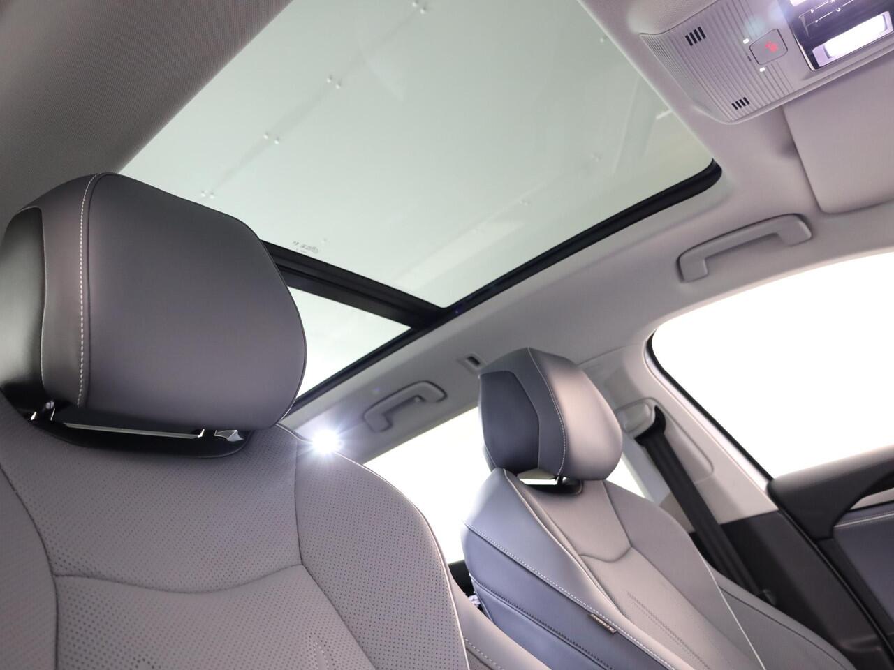 Volkswagen PASSAT Variant Elegance Business 1.5 eHybrid 150 kW / 204 pk Vari