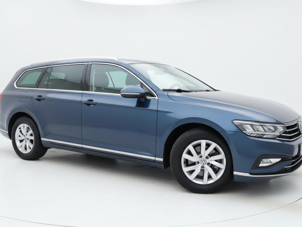 Volkswagen PASSAT Variant 1.5 TSI Comfort Business | NAP | Clima | Adapt. Cruise | Multimedia/Navi | LED | PDC V+A | Keyless |