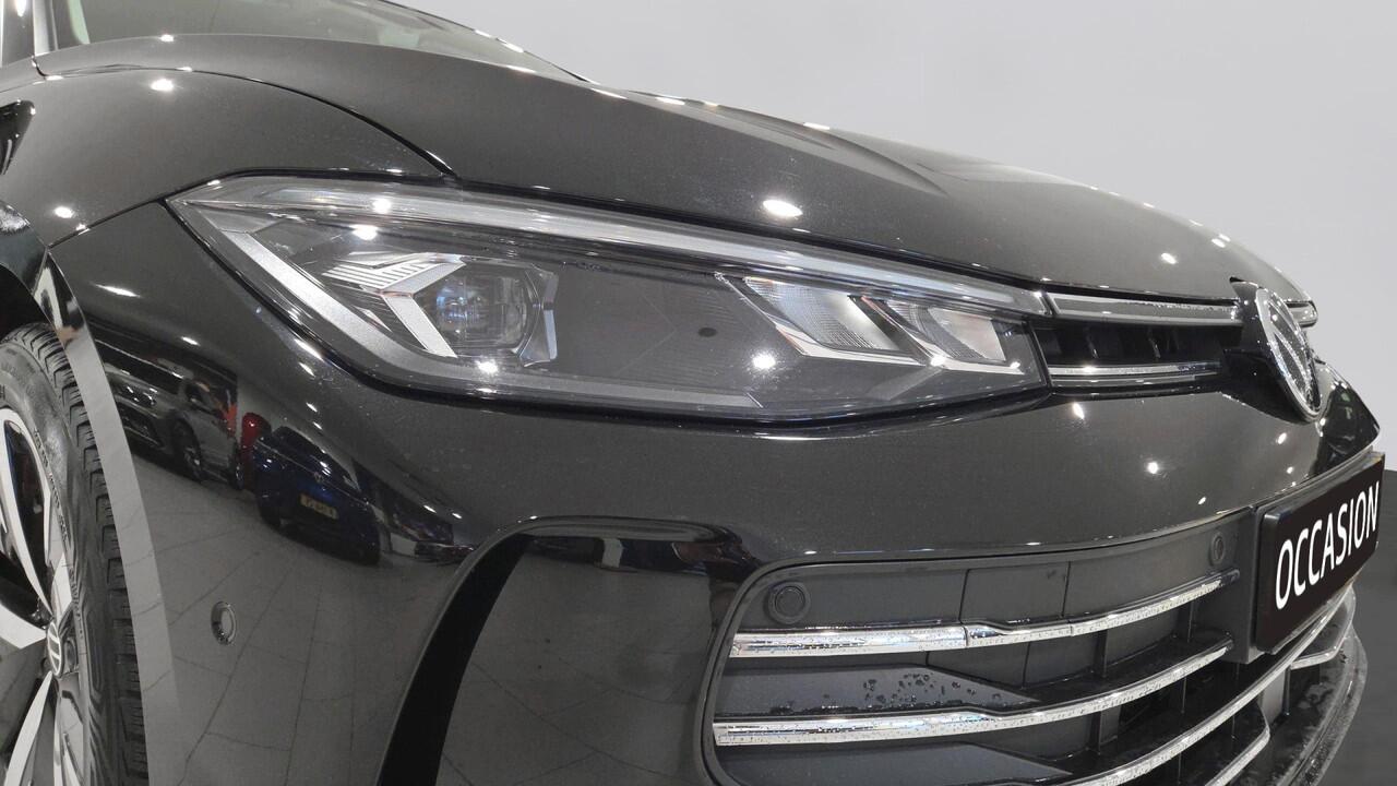 Volkswagen PASSAT Variant 1.5 eHybrid Business | Design Pakket | Trekhaak | Interieur Pakket |