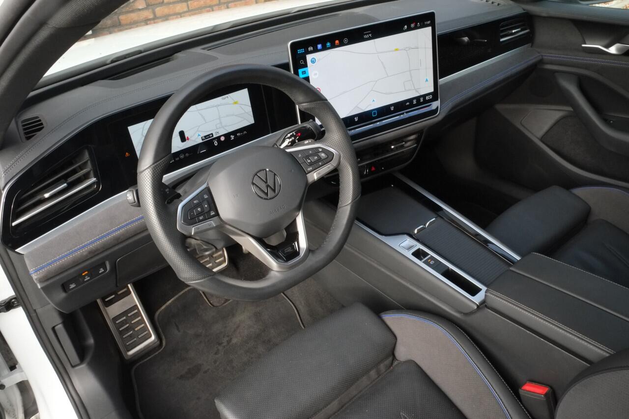Volkswagen PASSAT Variant 1.5 eHybrid 272pk R-Line Edition Trekhaak, 360° Camera, Headup display