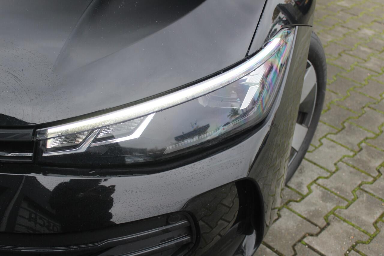 Volkswagen PASSAT Variant 1.5 eTSI 150 pk | Incl. 12 maanden Garantie | Stoel/stuur verwarming | Achteruitrijcamera | Adaptive cruise controle | Dodehoekdetectie | Parkeersensoren V+A | Navigatie | Apple CarPlay/Android Auto | Draadloze telefoonlader | Climate controle | L