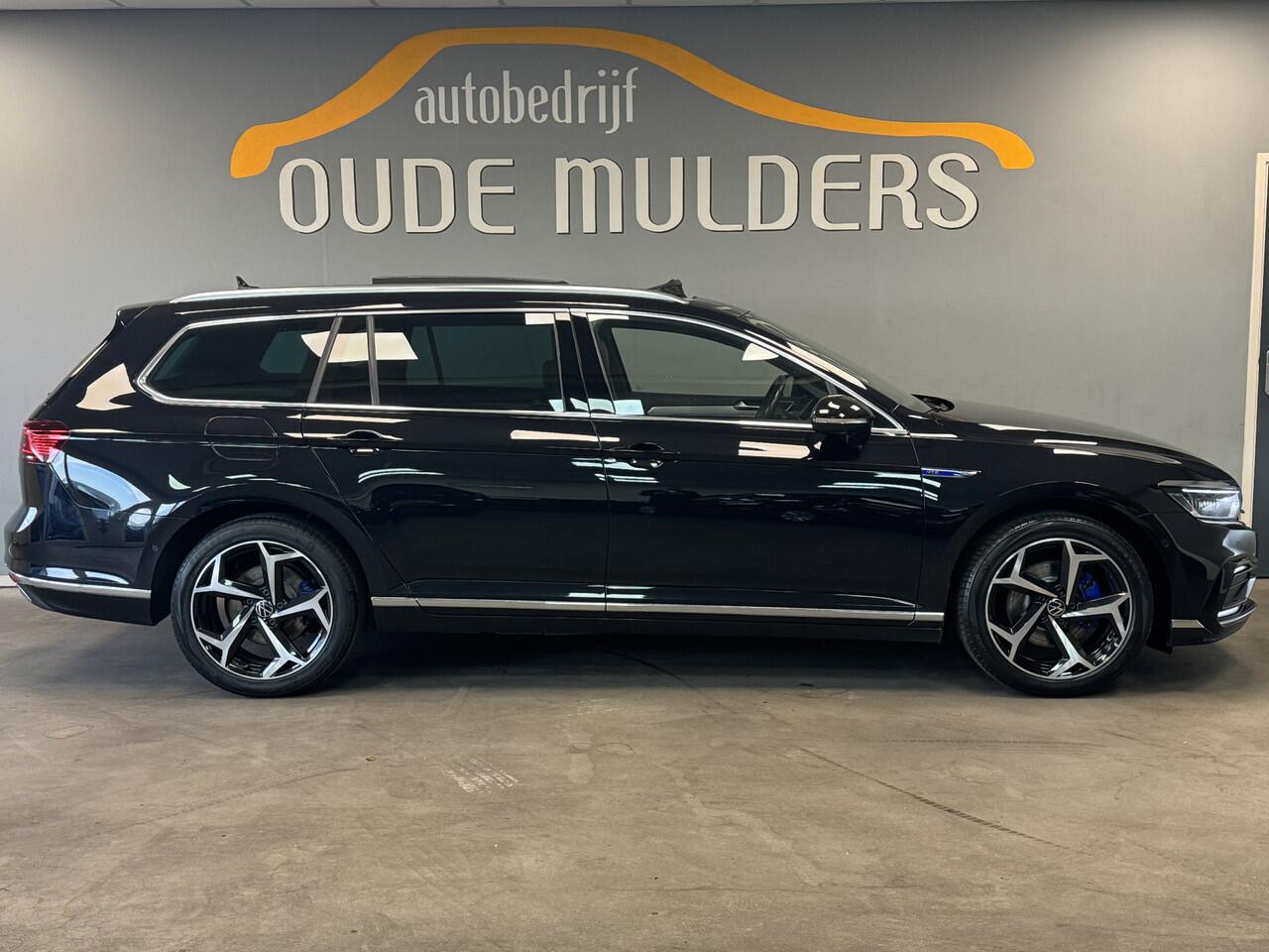 Volkswagen PASSAT Variant 1.4 GTE R-Line R-Line/Panoramdak/Camera/Memory