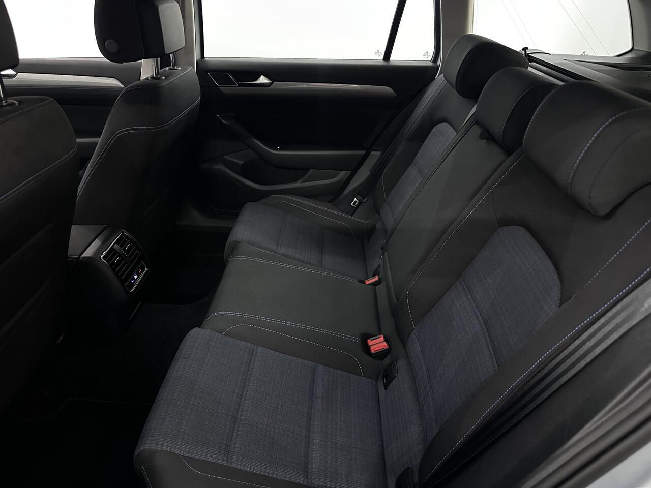 Volkswagen PASSAT Variant 1.4 TSI PHEV GTE Business Navi, Clima, Winterpakket