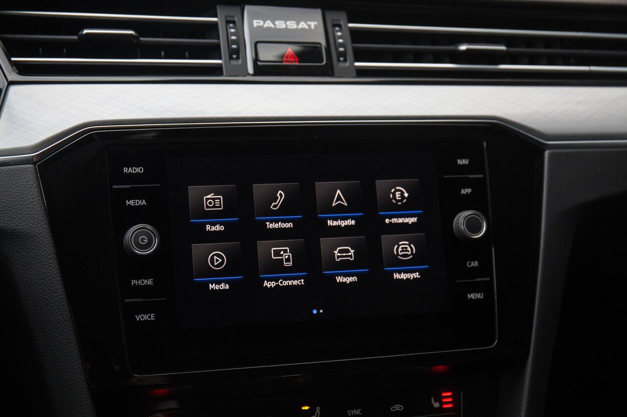 Volkswagen PASSAT Variant 1.4 TSI PHEV GTE Business , Adaptive cruise, Trekhaak, Carplay,